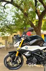 BMW G310 R