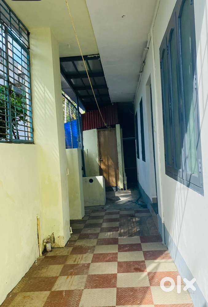 single family .one bed room  b room atached.