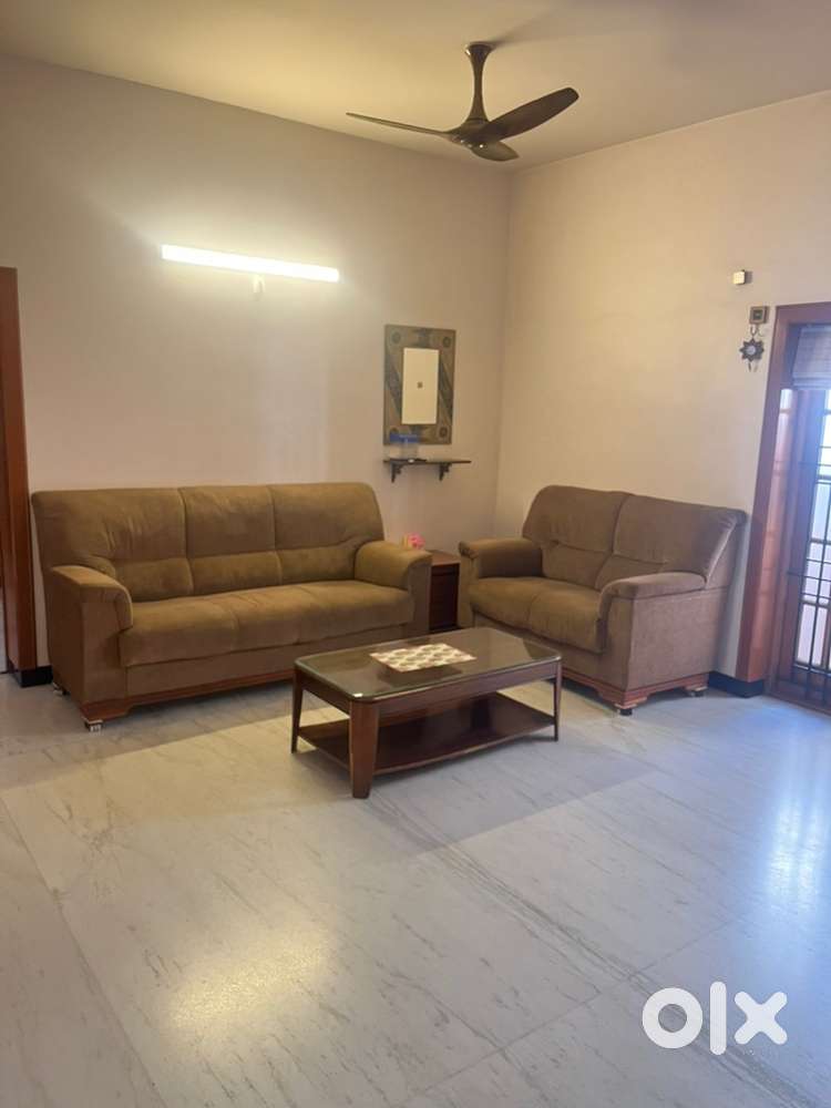 *DIRECT OWNER SALE* very less used sofa