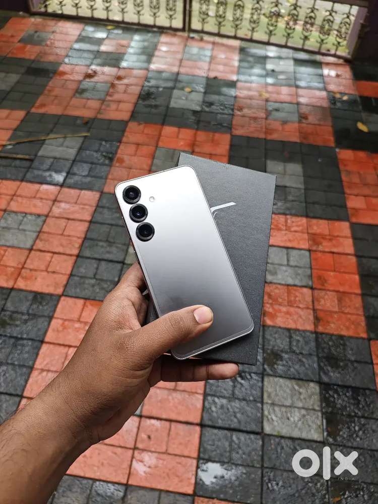 SAMSUNG S25 (12GB/128GB)