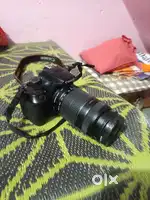 Canon 1300d camera