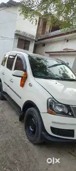 Mahindra Xylo 2015
