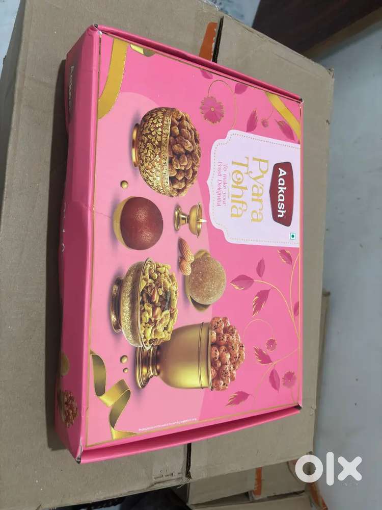 gift box gulab jamun mixcher  and mithai box