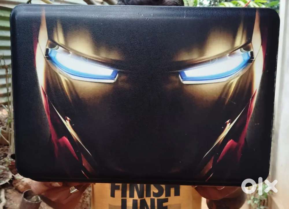 HP LAPTOP WITH IRON MAN SKIN