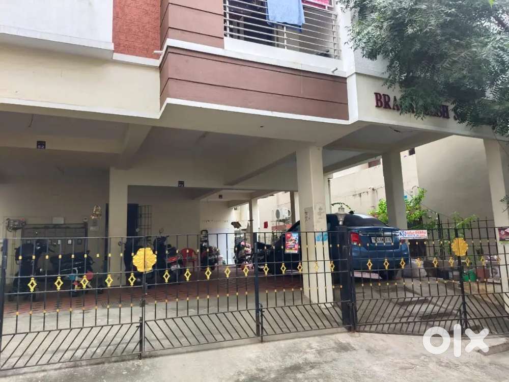 EKKATTUTHANGAL FLAT FOR SALE