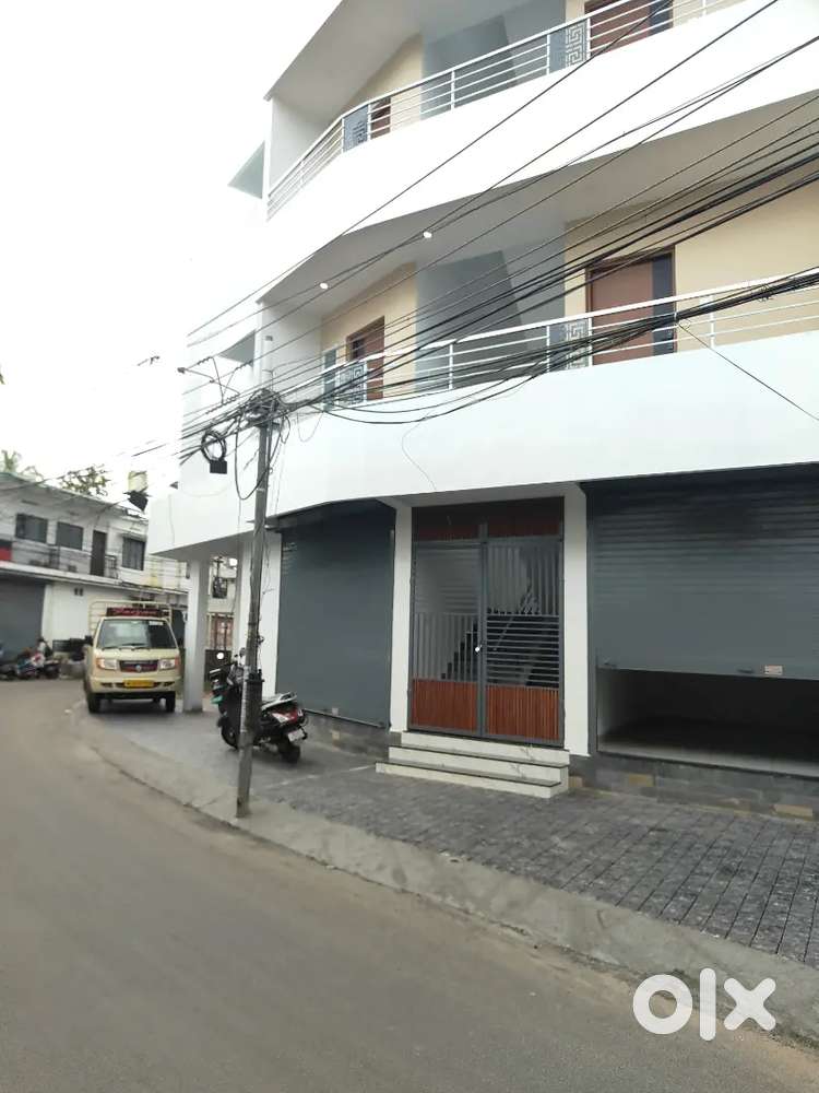 Chakkaraparambu 2100 sqft NewBuilding