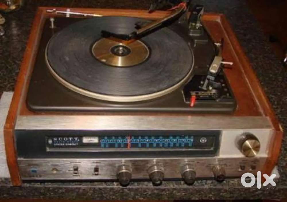 antique record players,tvs,deck,radios, etc