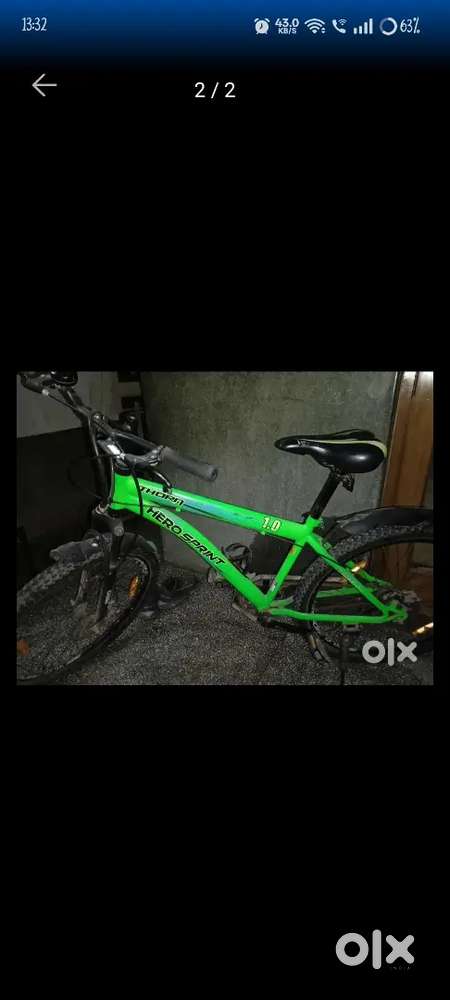Am selling a thorn hero sprint mountain bicycle fatty tire with skates