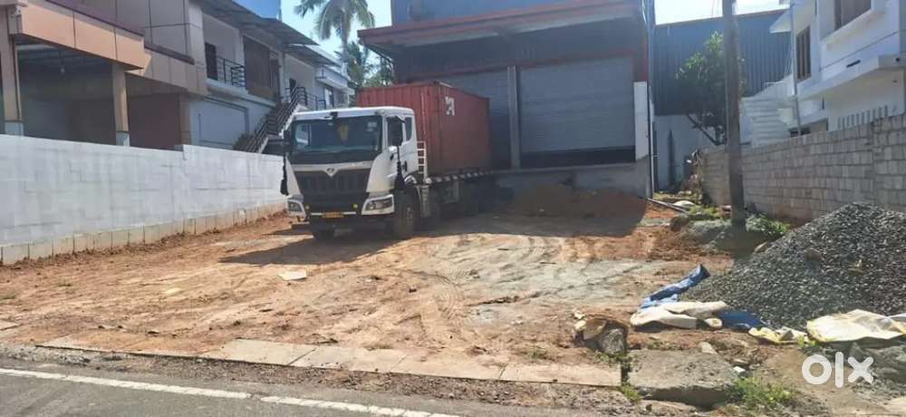 Kalamasery edayar 5500sq godown rent