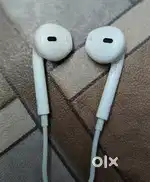 Apple EarPods with Lightening Connector