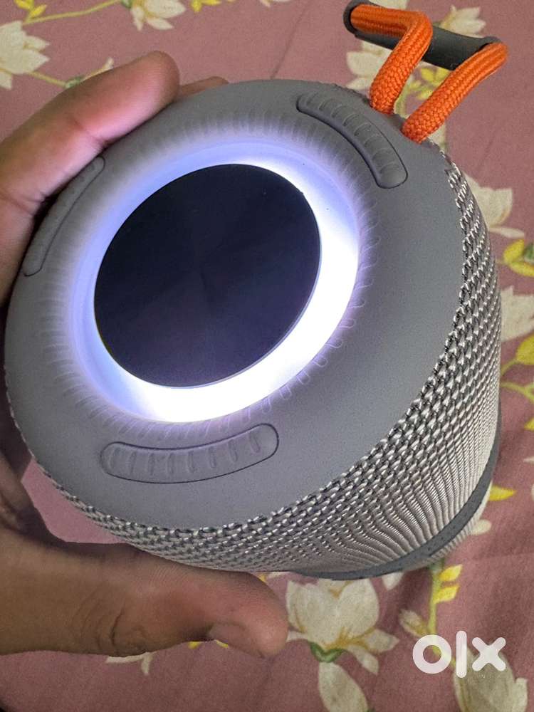 Loud Crisp 14000rs 40w speaker