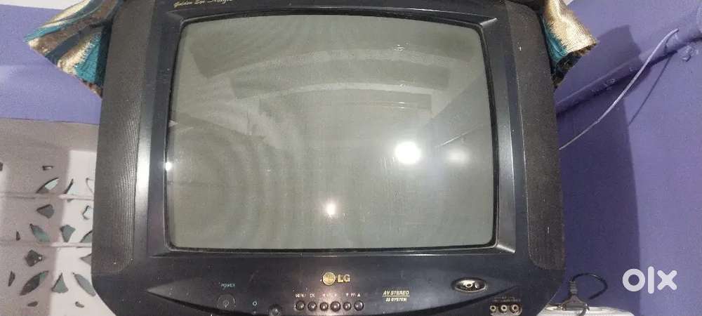 Old model TV and full working condition LG golden eye magic