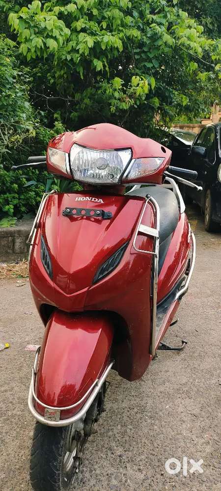 ACTIVA 4G in excellent condition