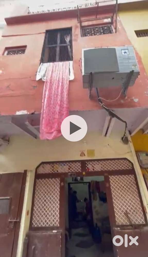 House sale best location Dampier nagar Vip colony