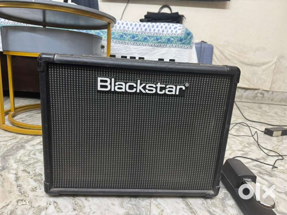 Blackstar guitar amplifier and foot switch