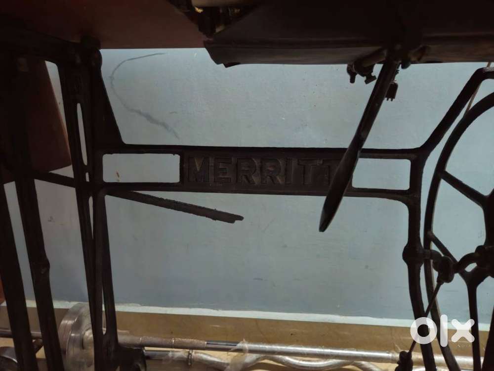 Merritt Sewing machine for sale