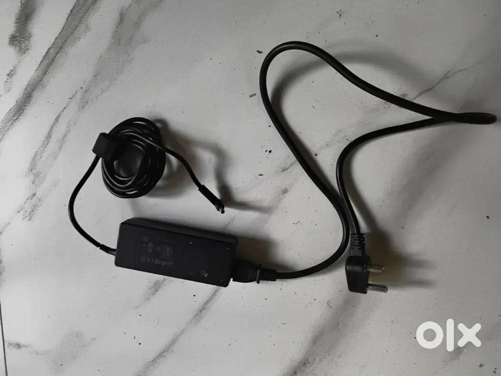 HP laptop 65 Watt charger