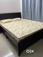 Queen size Wooden bed