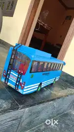 Miniature bus