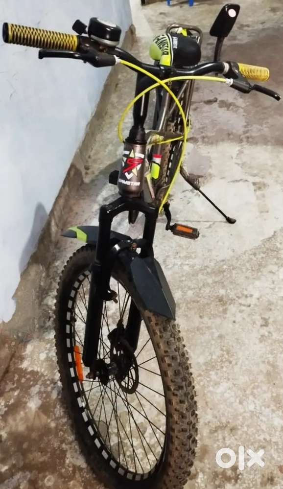 Good condition only three months ago . Urgent sale
