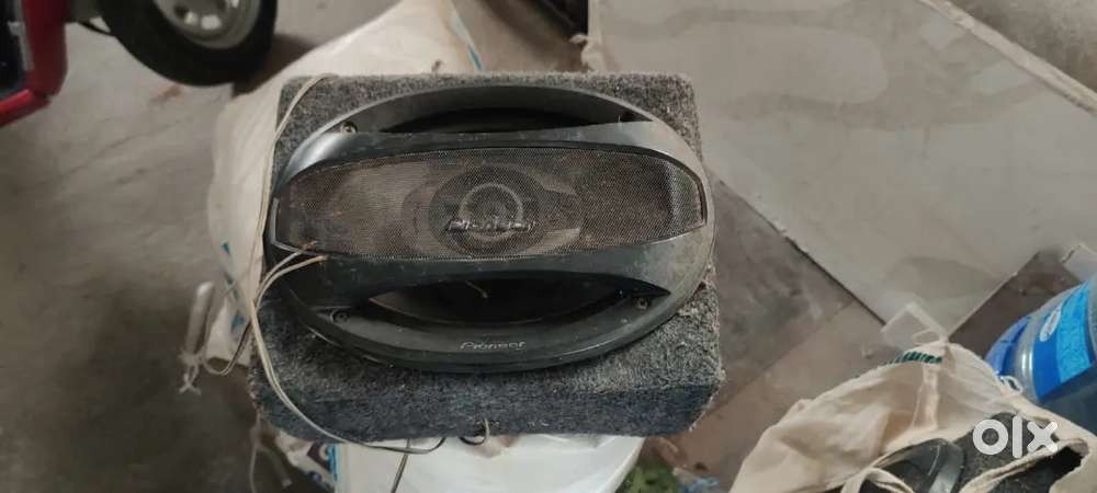 Sound speaker
