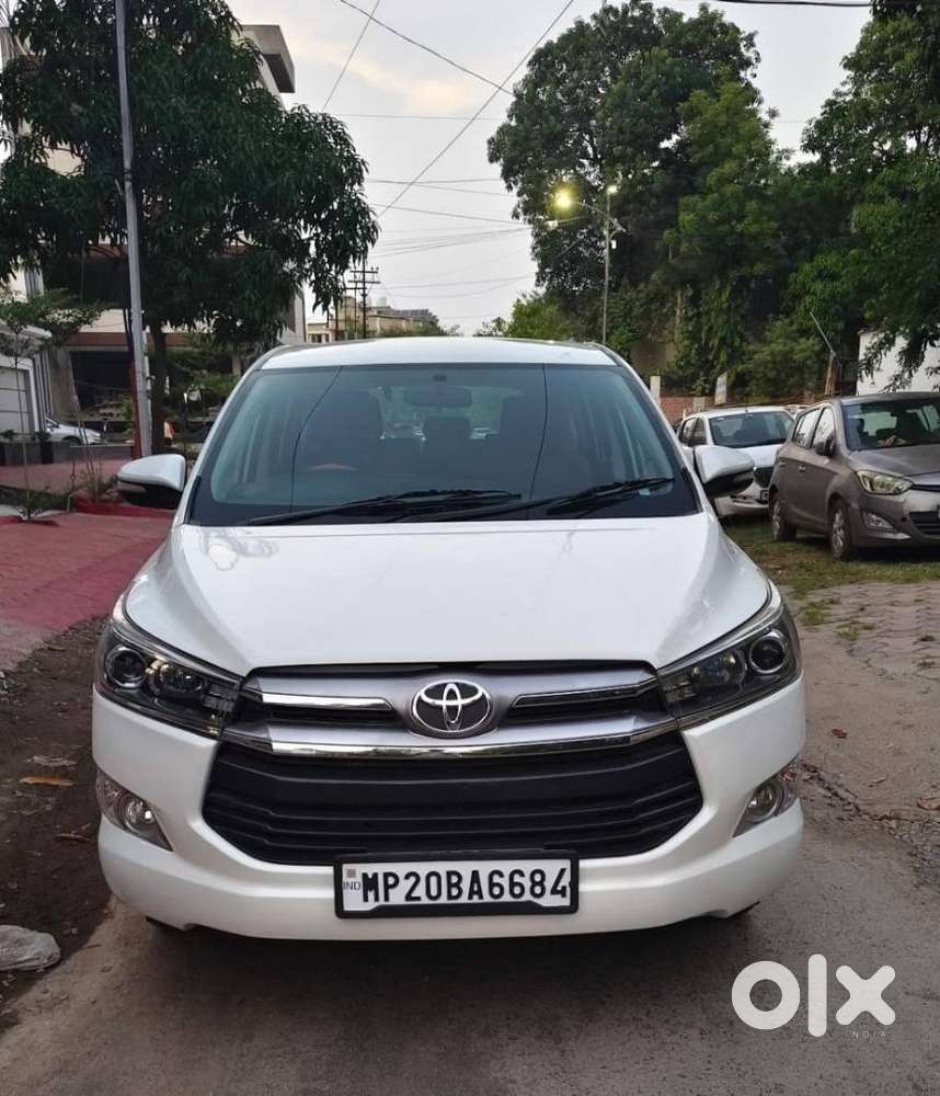 Toyota Innova Crysta 2.4 V, 2017, Diesel
