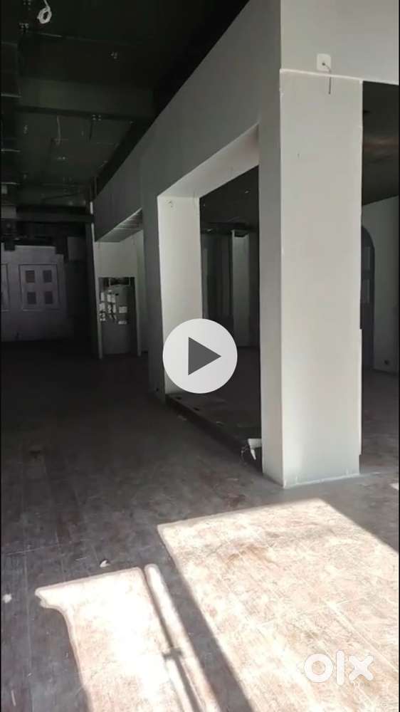 Commercial space - Ground floor