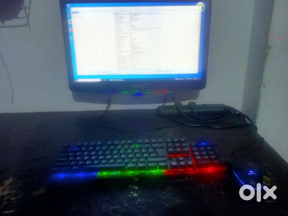 NEW CPU with samsung screen and RGB light keyboard mouse
