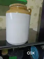 Pickle jar