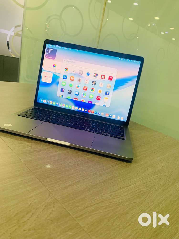 Apple MacBook Pro (13.3inch) 2020 M1 Chip 16GB RAM 1TB SSD A2338 WRNTY