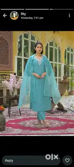 Fashion designer hand embroidery designer or model shoot k liye model