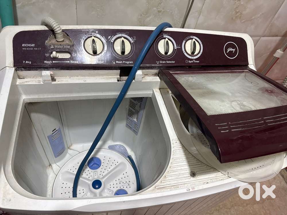 Semi automatic washing machine