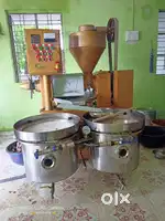 Oil expelor machine