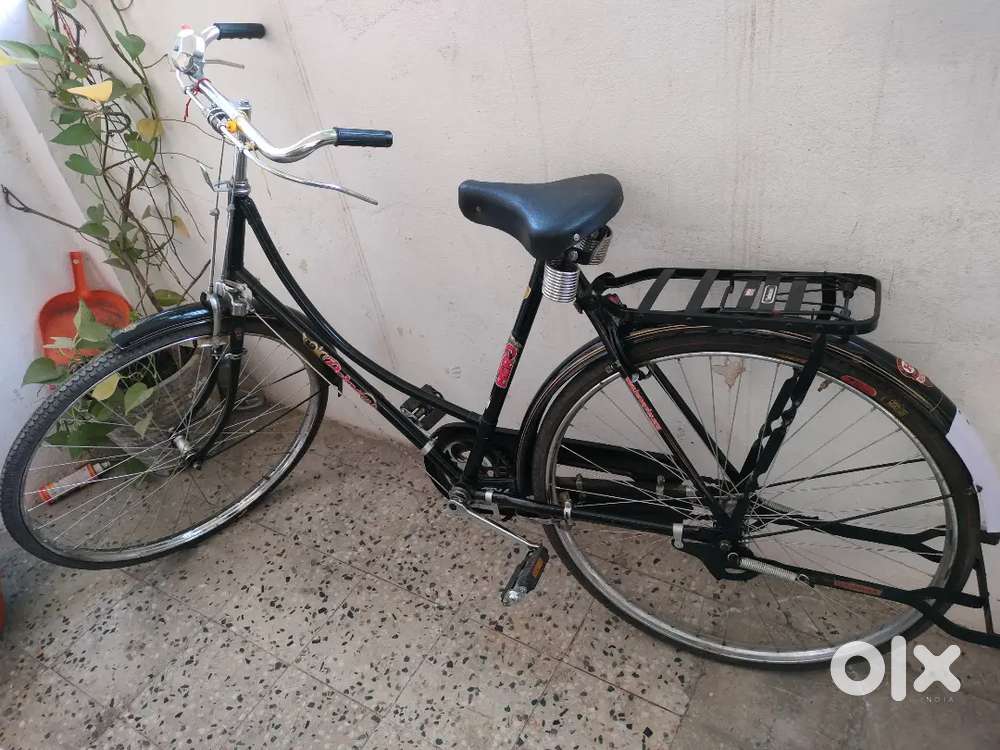 साइकिल बेचना है