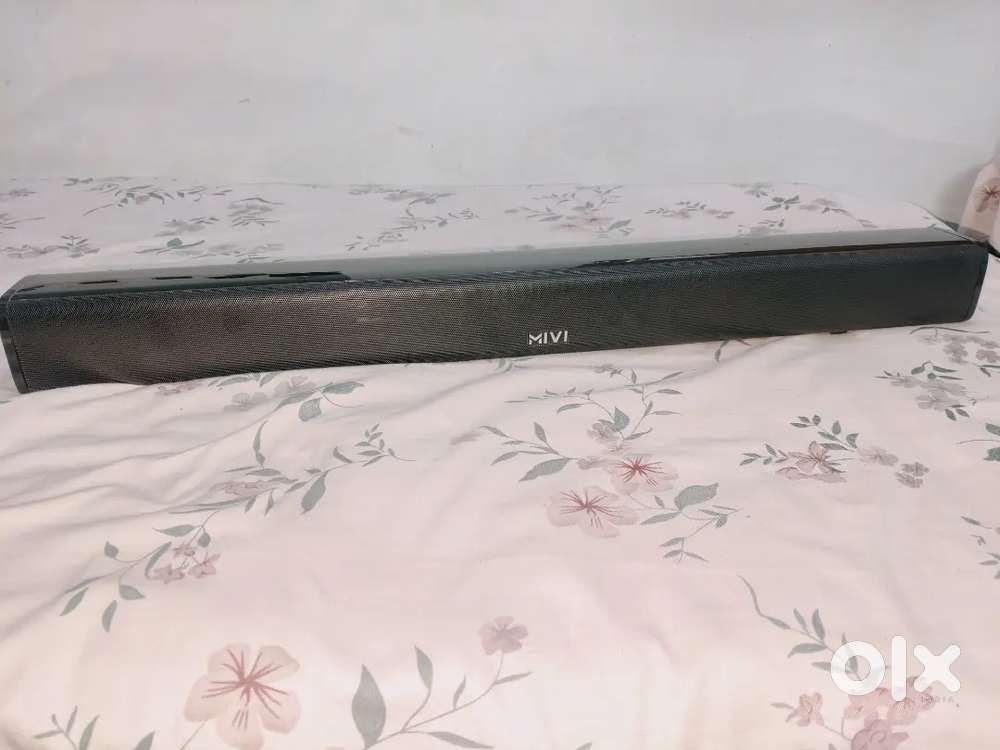 Mivi Fort S60 with 2 in-built 
subwoofers,
60 W Bluetooth Soundbar