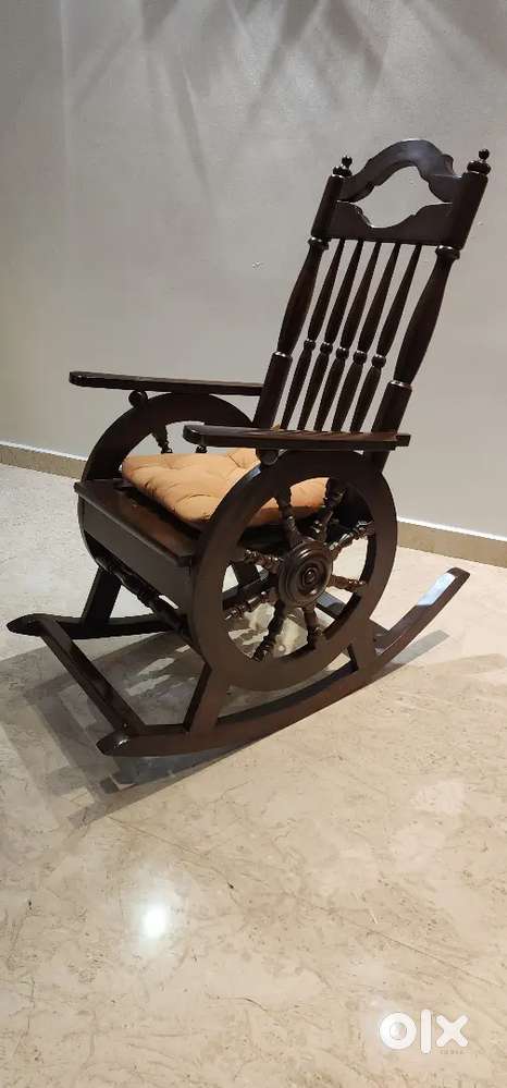 Rolling Chair