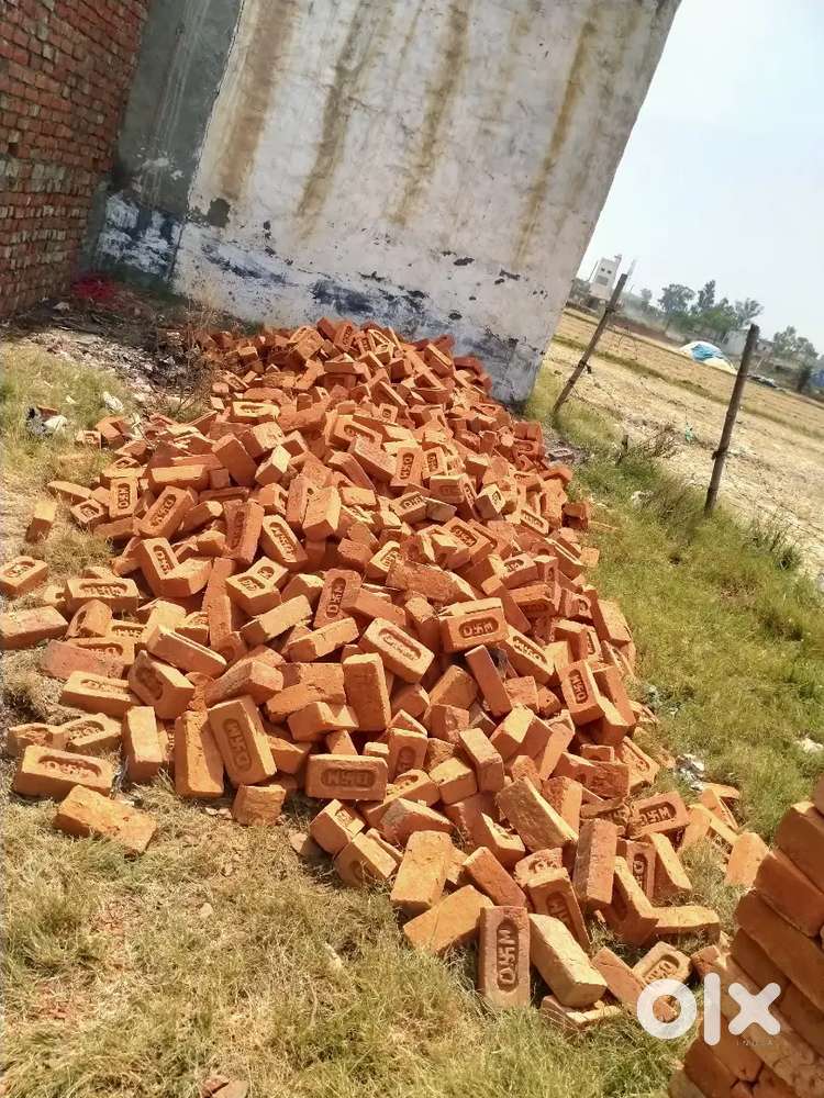 Plot Area 73 gaz kasba Dholana Dist .Hapur