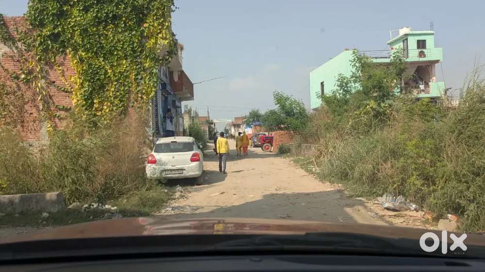 Plots in noida sec 145 with bank loan at noida Expressway near metro