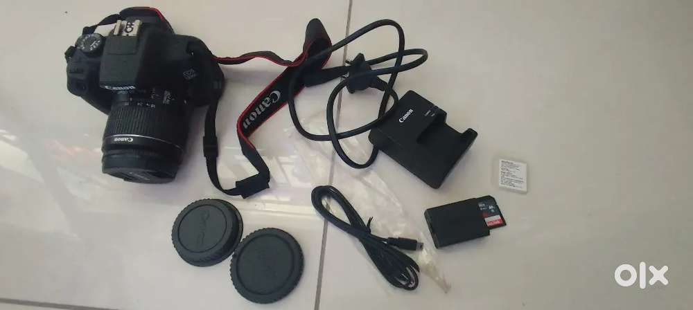 Camera 1300D canon