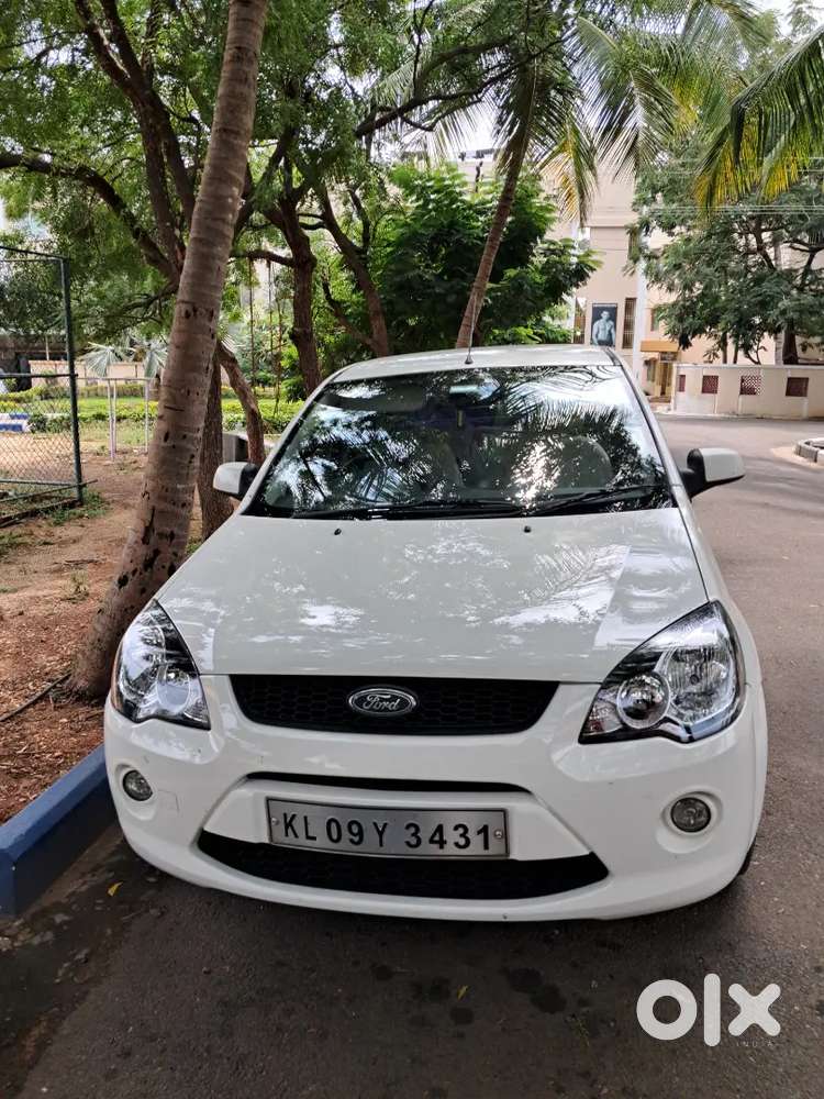 Ford Fiesta 2010 model good condition