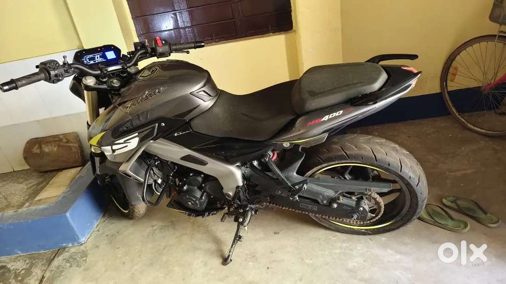 Bajaj ns400z BS6