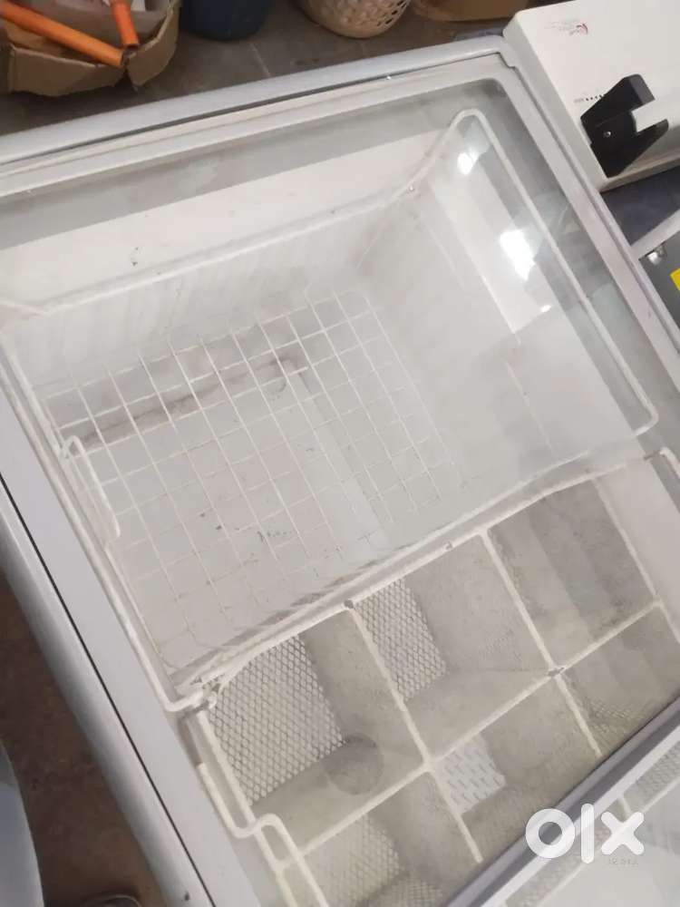 Deep freezer 400ltr 18000