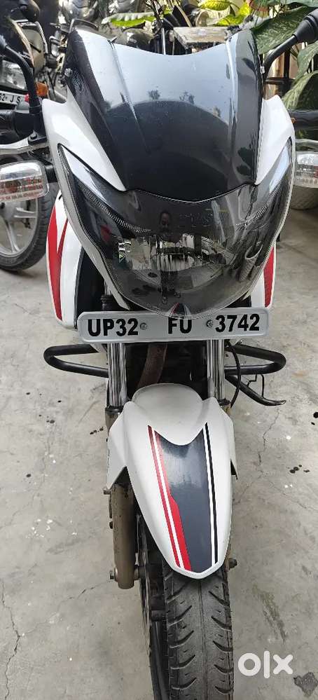 TVS apache RTR 180