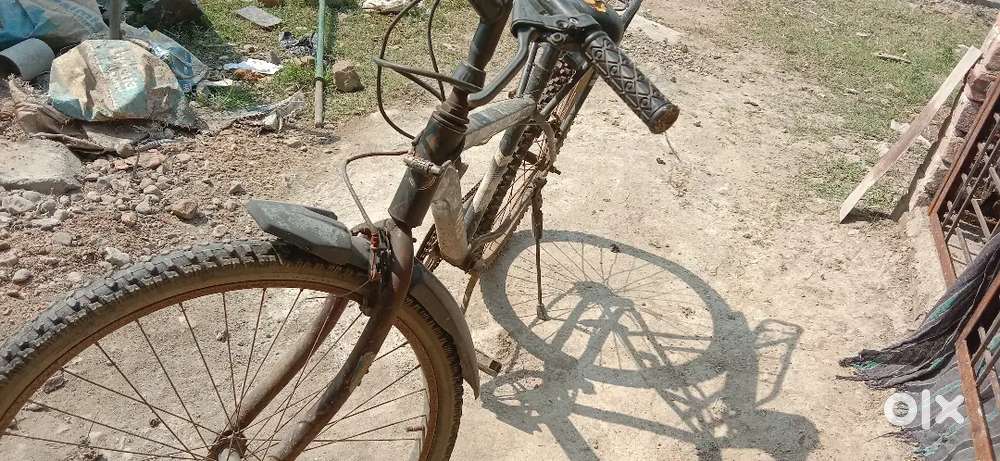 “Well-Maintained Cycle – Urgent Sale!”