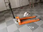 Hand pallet truck newly