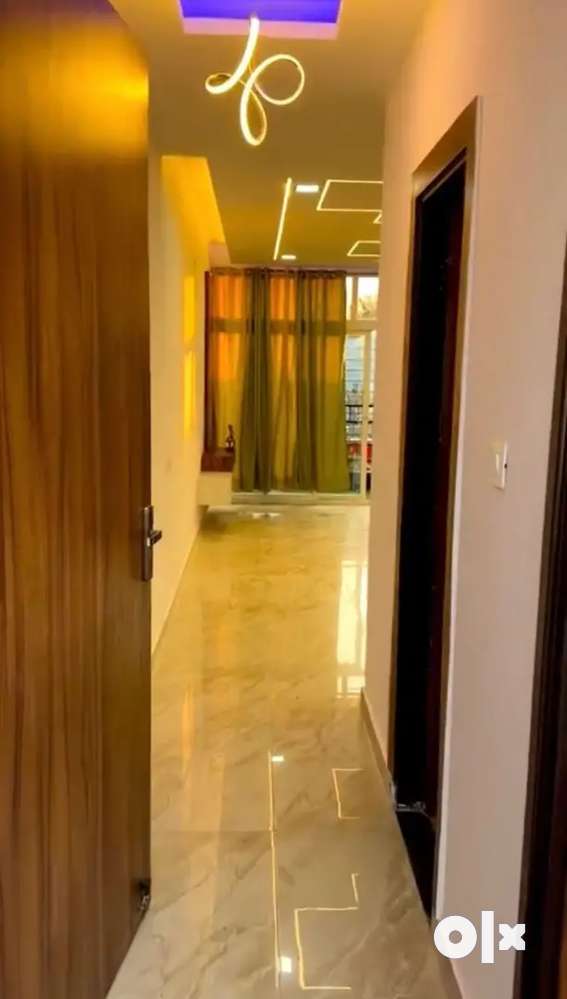 2bhk semi furnished flat with club gym available