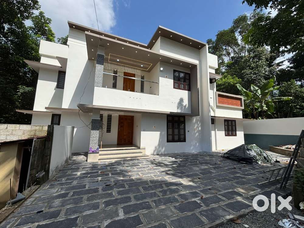 New house for sale Pothencode 6cent 4bhk