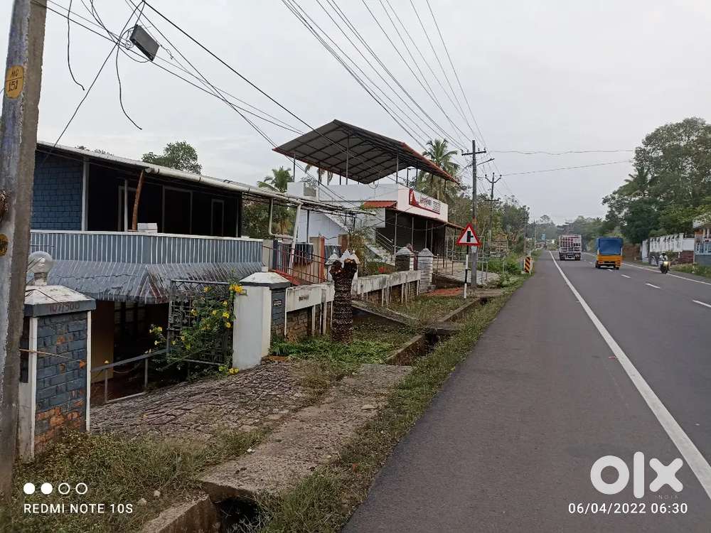 MC ROADSIDE HOUSE FOR SALE CHENGANNUR PANDALAM KARAKKAD