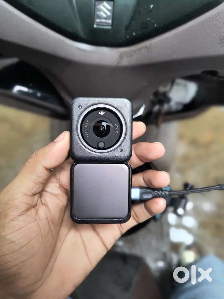 DJI ACTION 2 MINT CONDITION 5 MONTH OLD ALL ACCESSORIES AVAILABLE