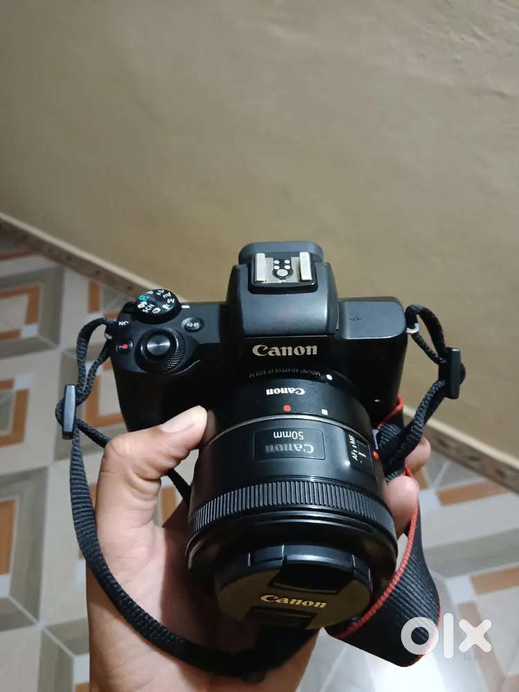Urgent sale Camera canon M50 ii